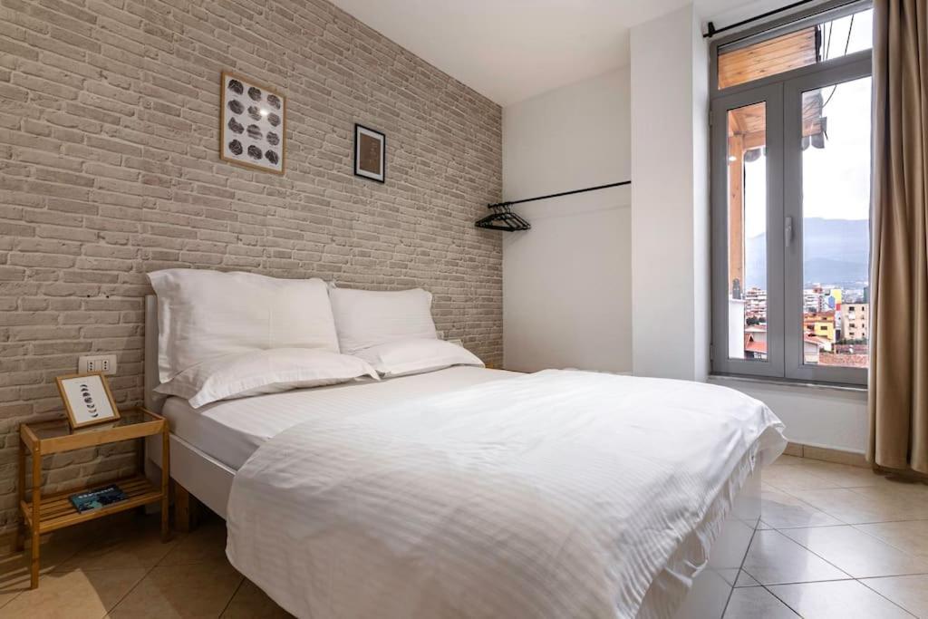 New Bazaar Apartment Tirana Eksteriør billede